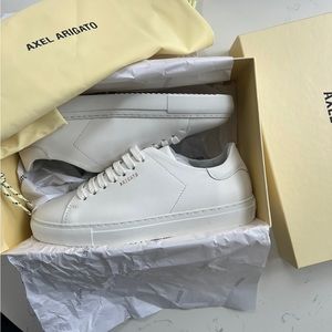 ❌ sold - NIB/NWT Axel Arigato clean 90 sneakers, 40eu
